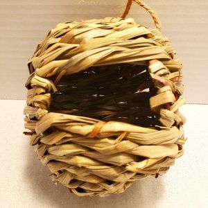 HUMMINGBIRD BIRD HOUSES by AQUEENLY - WICKER / RATTAN STYLE - OUTDOOR - SET OF 4